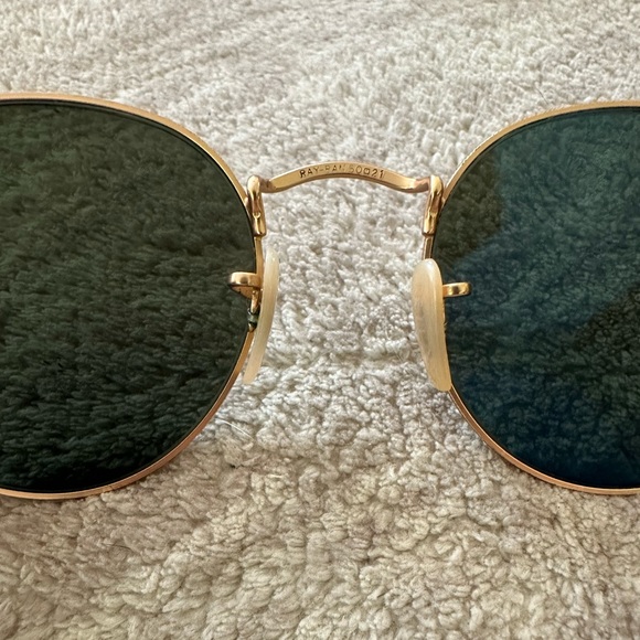 Ray-Ban Classic Gold 3447 Round Metal Sunglasses main image 10